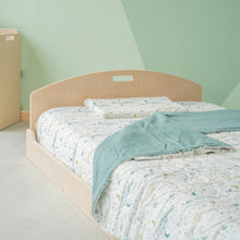 Load image into Gallery viewer, CHERRY TWIN - Montessori Floor Bed with Shelves